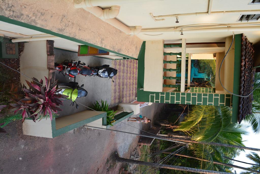 Vailankanni Guesthouse Morjim Kültér fotó